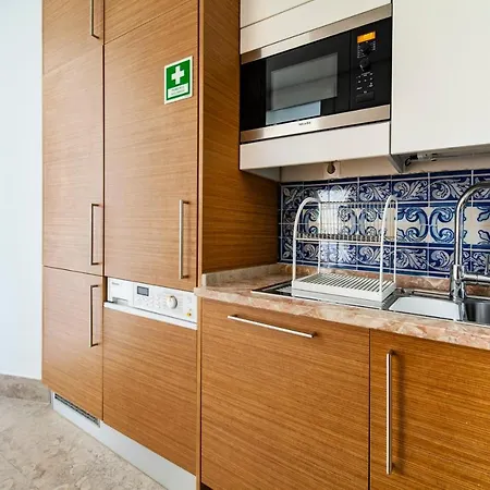 Plum Guide - The Pious Eye Apartment Lisbon